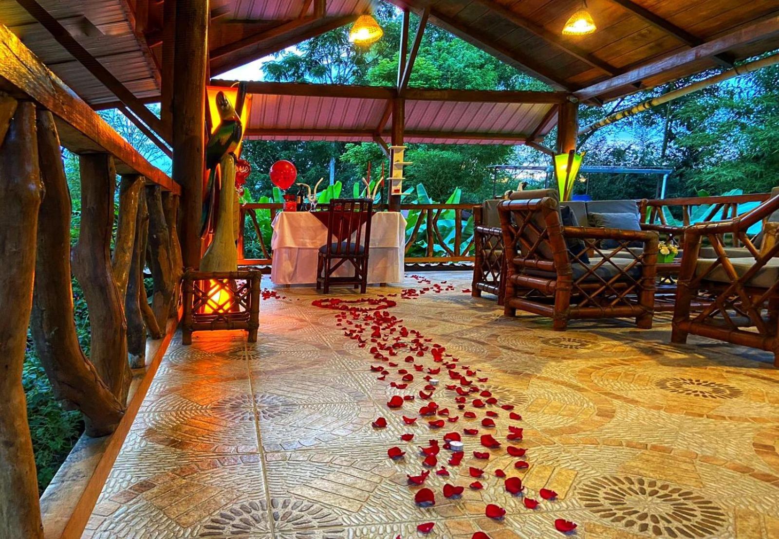 Hosteria Arasari Mindo Dış mekan fotoğraf