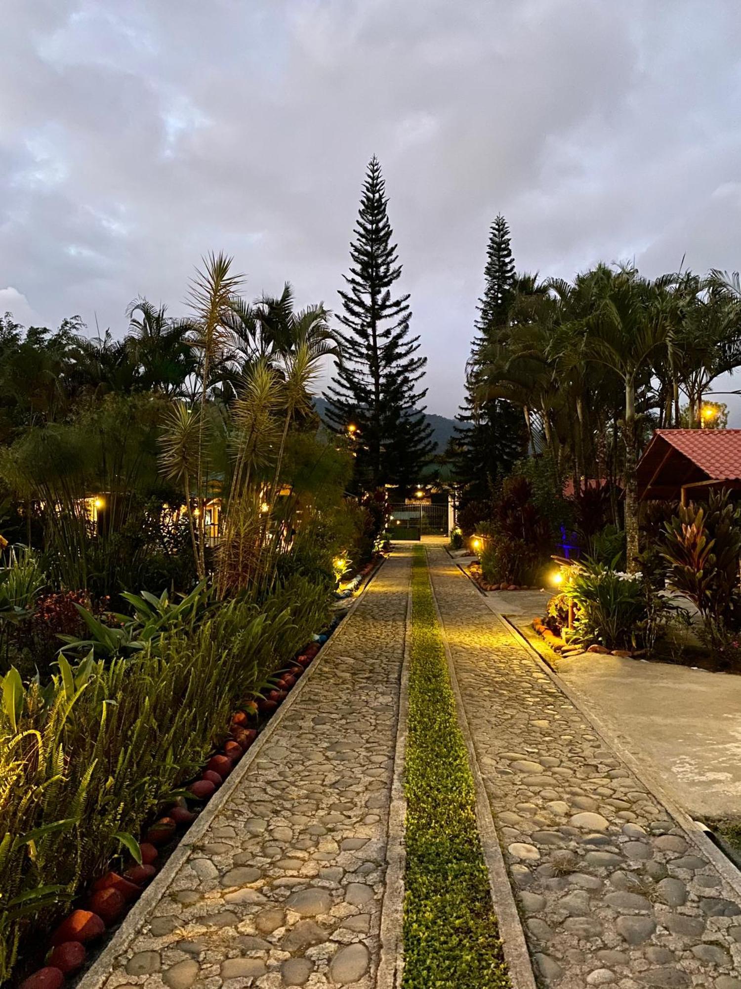 Hosteria Arasari Mindo Dış mekan fotoğraf