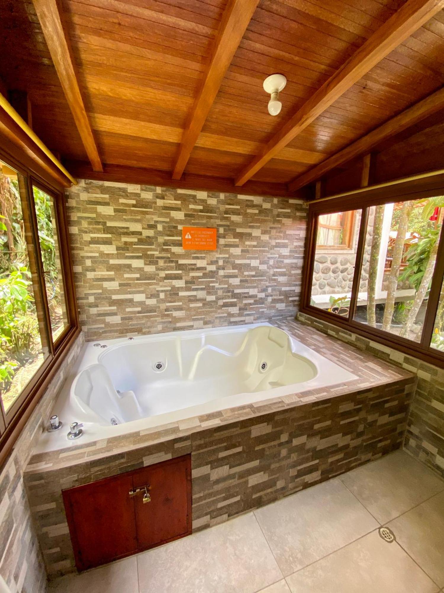 Hosteria Arasari Mindo Dış mekan fotoğraf